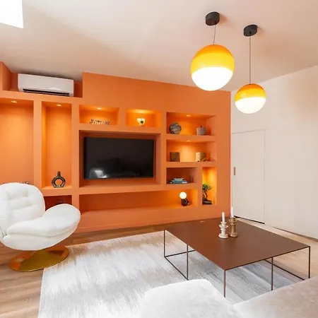 Apartment Small Townhouse Roucas